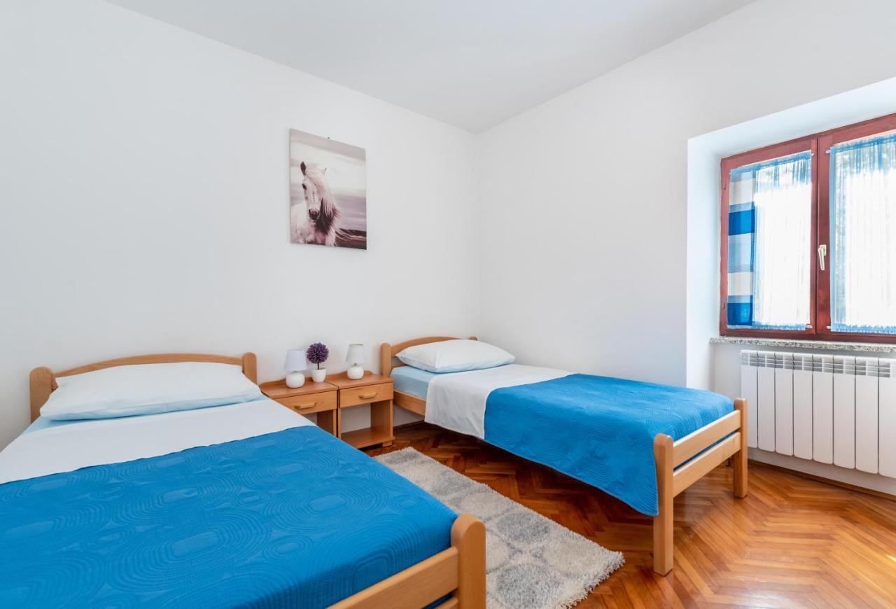 Apartmani Antonija Vozilici Exterior foto