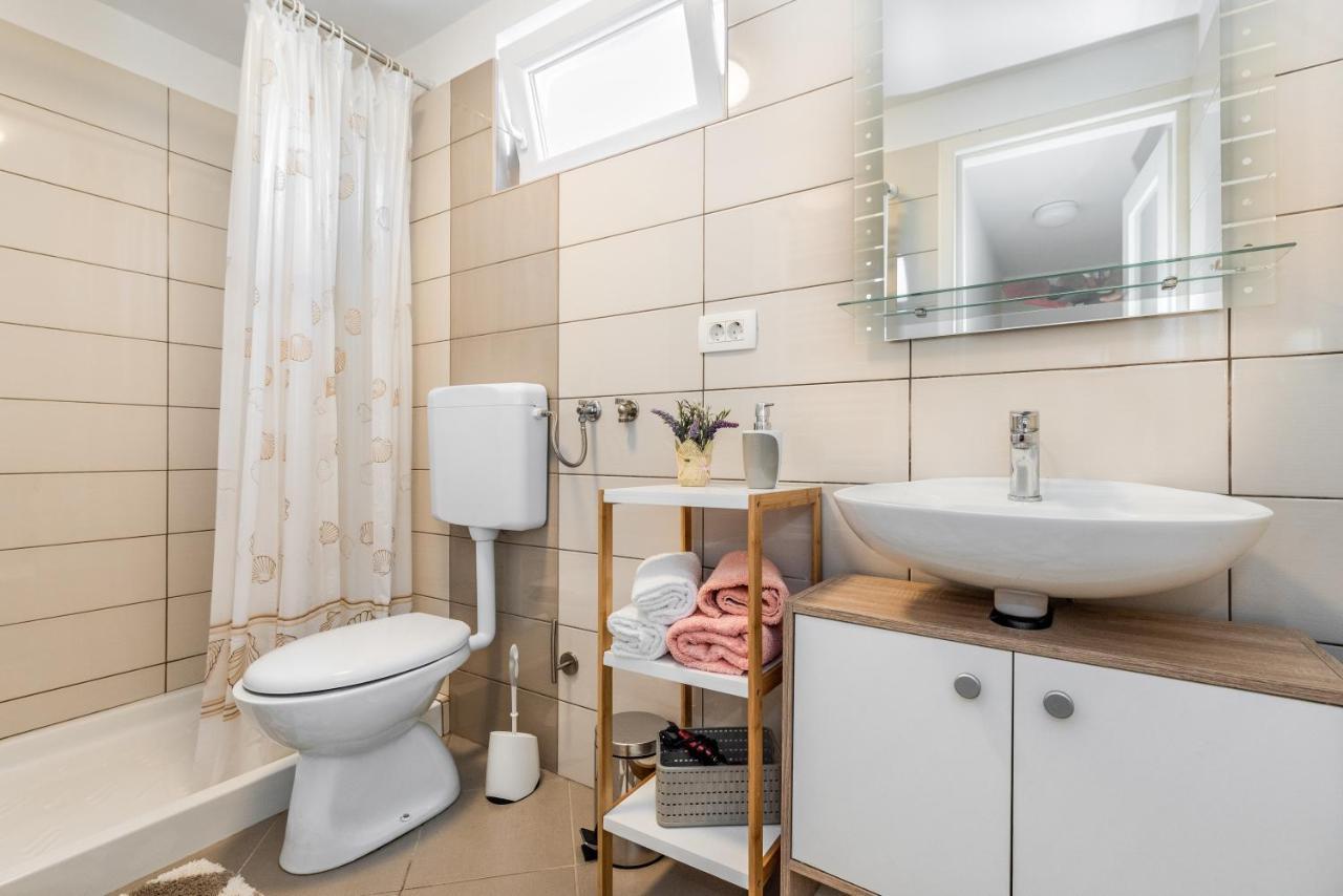 Apartmani Antonija Vozilici Exterior foto