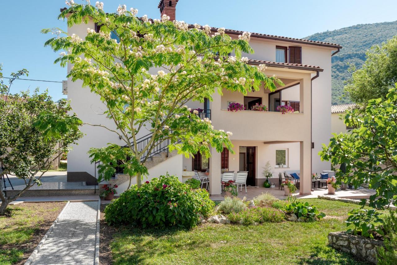 Apartmani Antonija Vozilici Exterior foto