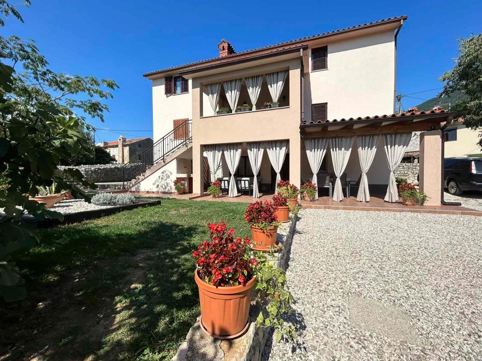 Apartmani Antonija Vozilici Exterior foto